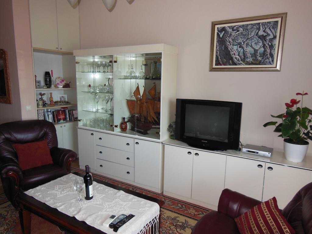 Apartment Petrovic Улцинь Экстерьер фото