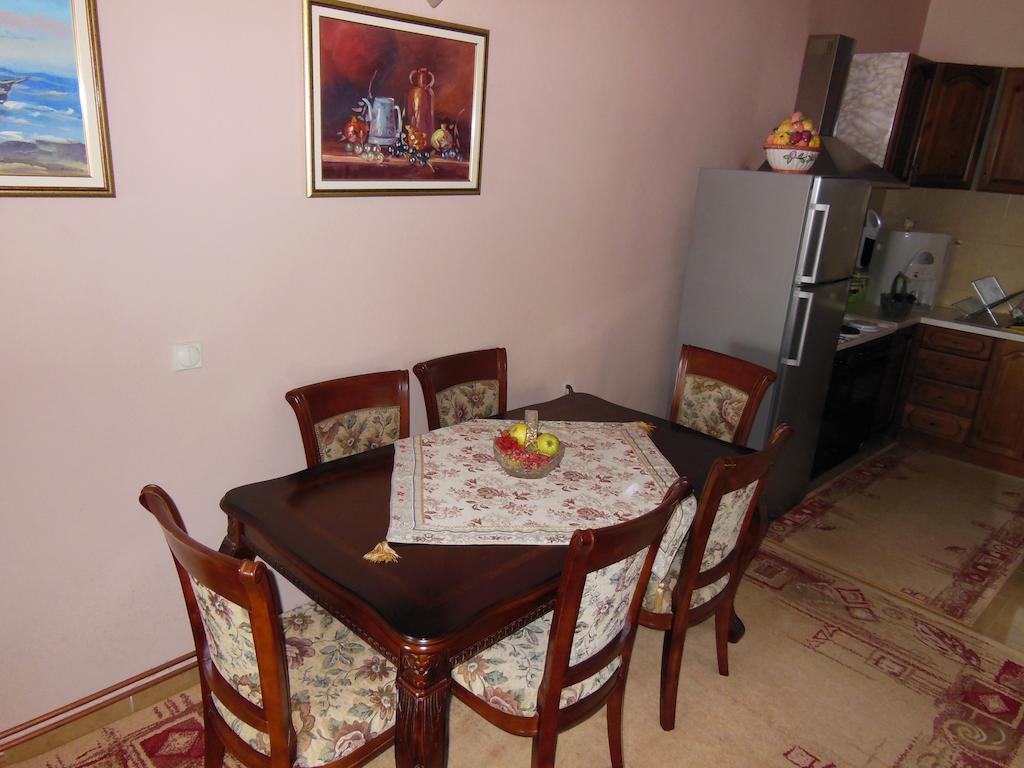 Apartment Petrovic Улцинь Экстерьер фото