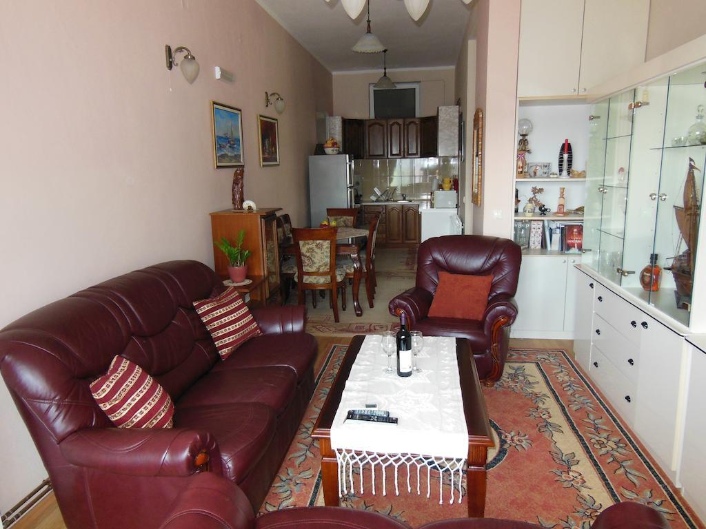 Apartment Petrovic Улцинь Экстерьер фото